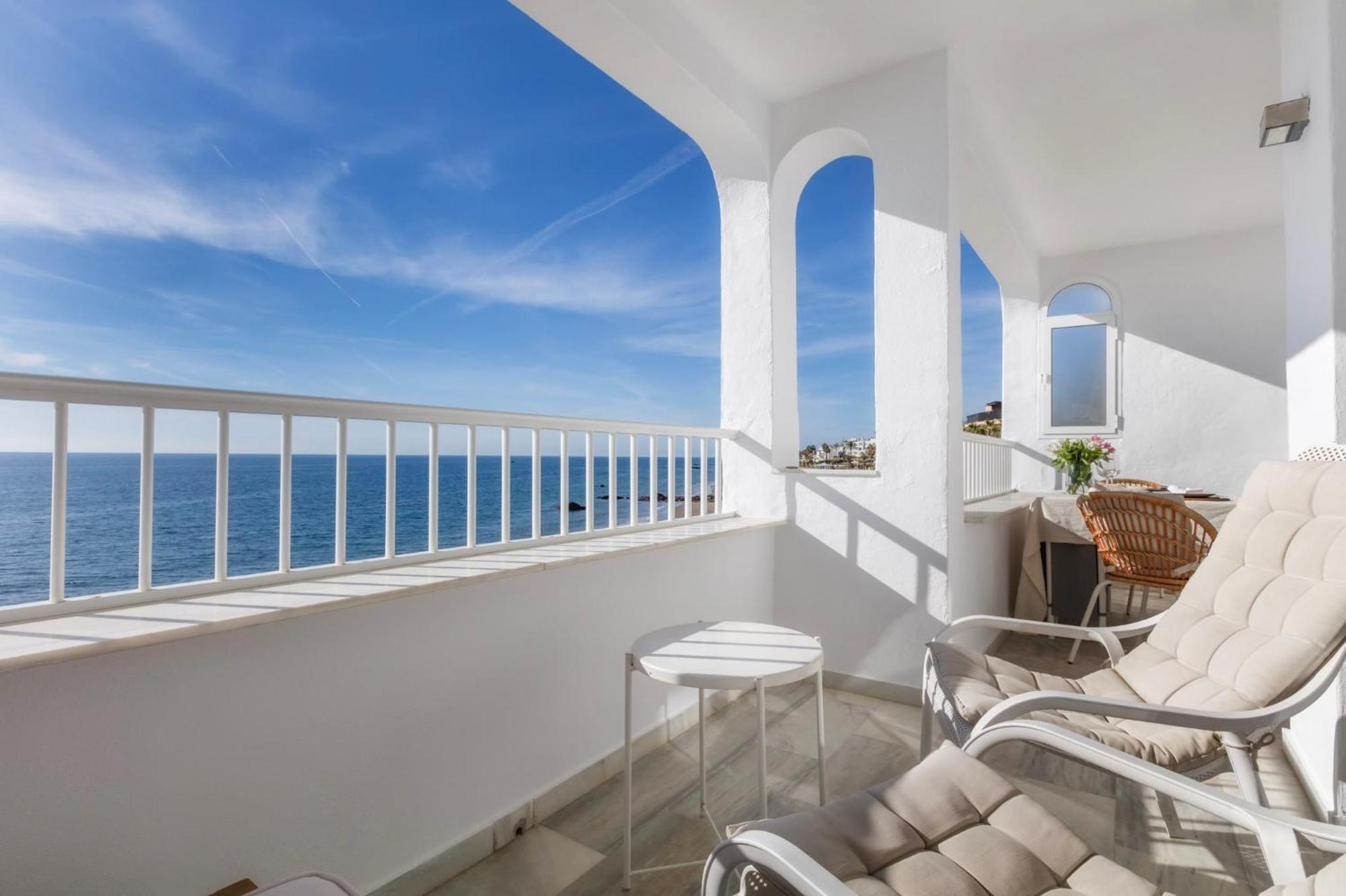 דירות Oceanfront מיחאס מראה חיצוני תמונה